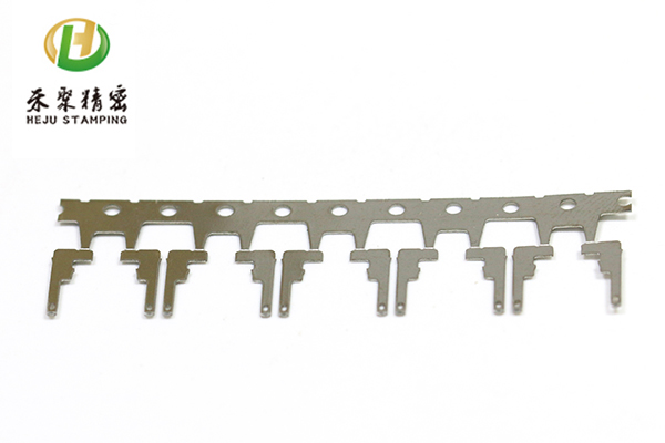 五金彈片 (4) 五金彈片 (4)